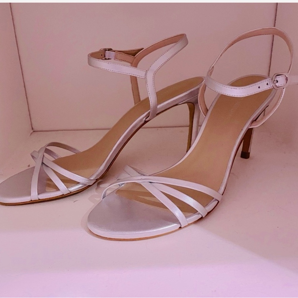Stuart Weitzman Starla 80 Silver Strappy Heels/ like new/ no box/ worn once